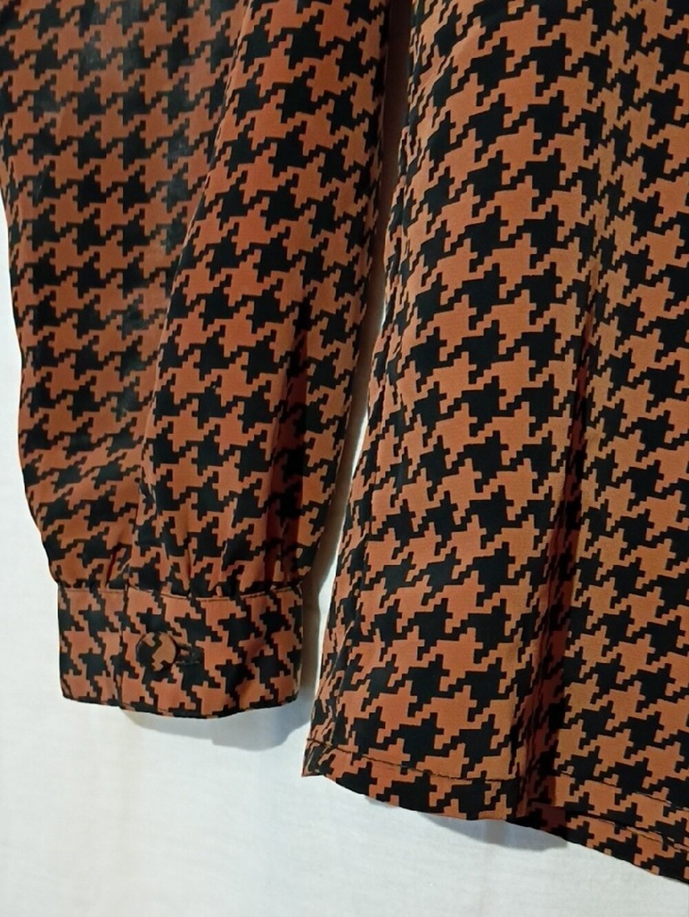 Vintage Tailored Houndstooth Blouse, Oversized, Covered Buttons, Sz 12, NWOT - Picture 5 of 12